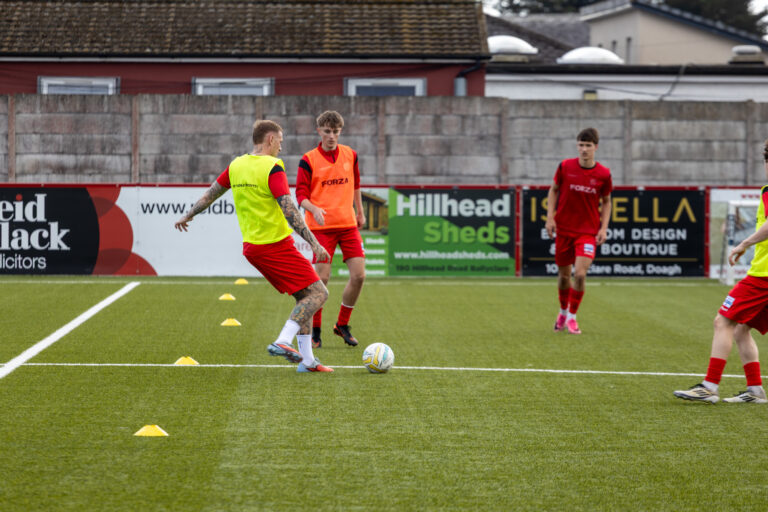 Comrades Kick Off Preseason With a Win