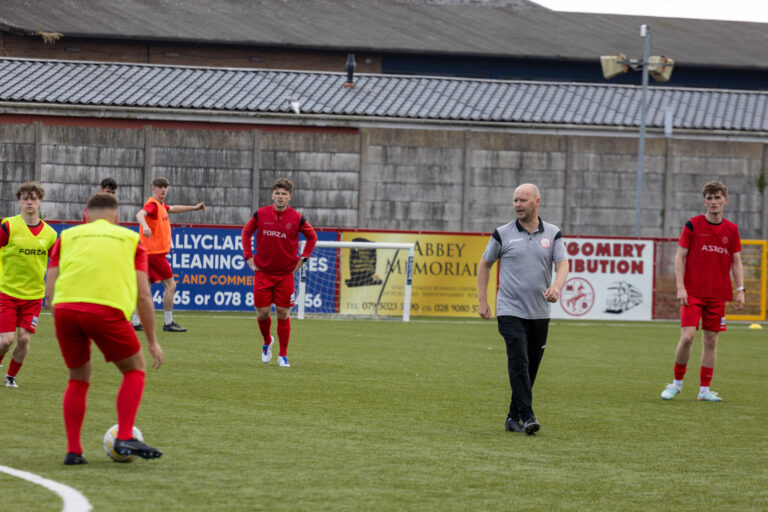 Comrades Kick Off Preseason With a Win