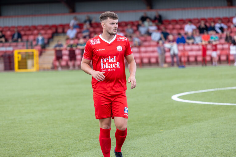 Comrades Kick Off Preseason With a Win